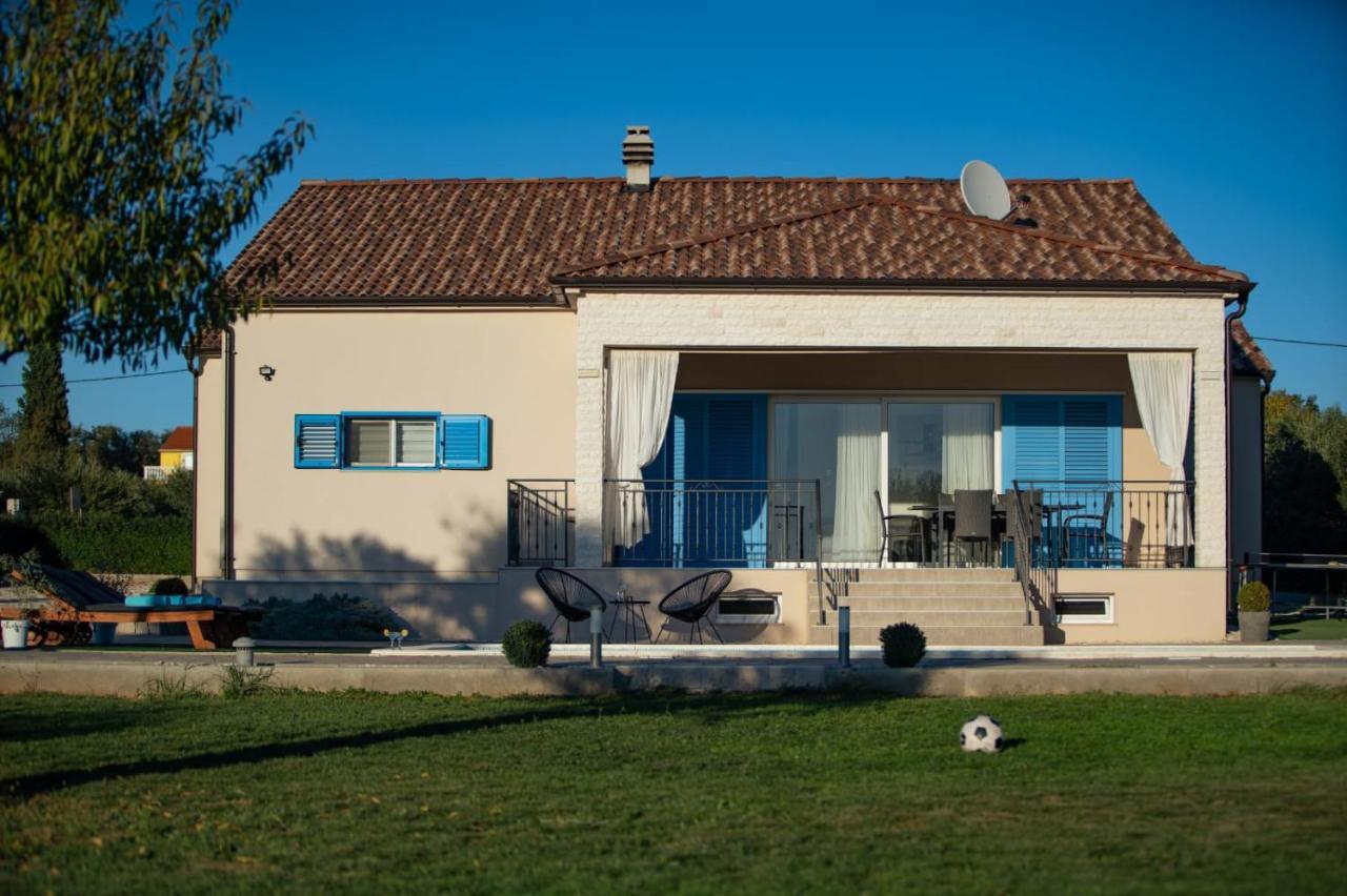 Villa Tara Zadarvillas Tinj Exterior photo